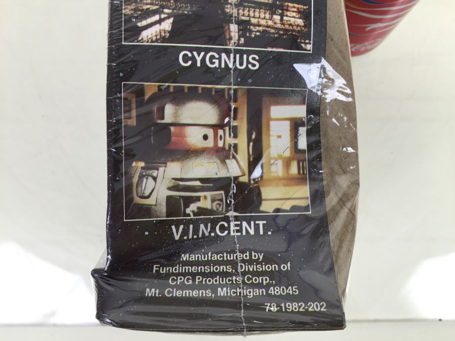 Walt Disney Studios' The Black Hole 'Maximillian' 11' Tall Robot Model MPC Model Kit Vintage 1979 New Old Stock Sealed [Photo 9]