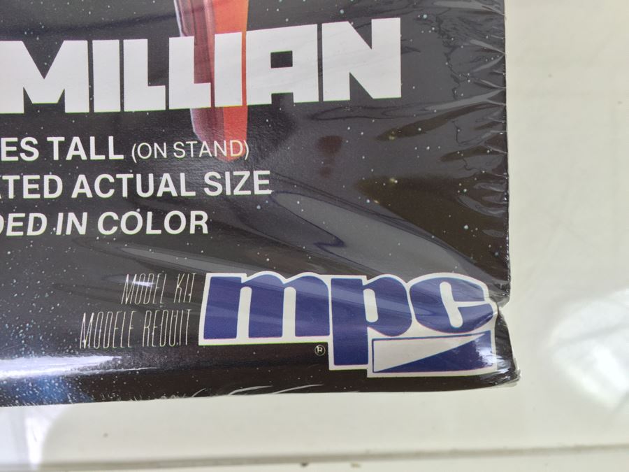 Walt Disney Studios' The Black Hole 'Maximillian' 11' Tall Robot Model MPC Model Kit Vintage 1979 New Old Stock Sealed [Photo 5]