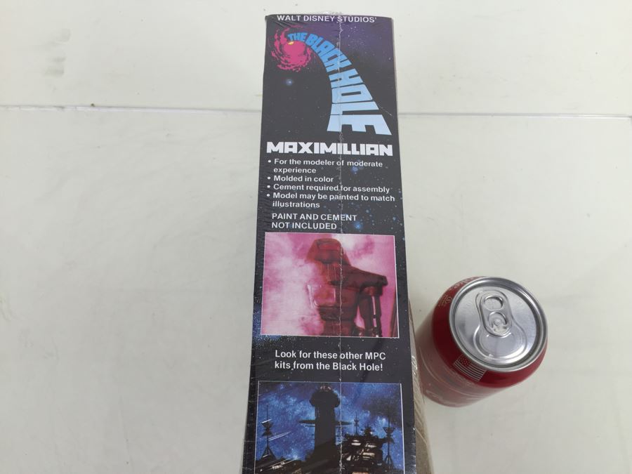 Walt Disney Studios' The Black Hole 'Maximillian' 11' Tall Robot Model MPC Model Kit Vintage 1979 New Old Stock Sealed [Photo 10]