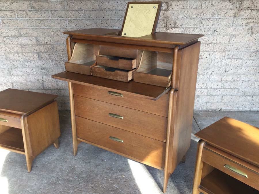 John Van Koert For Drexel Mid-Century Modern Projection Series Gentleman's Dresser Chest Of Drawers With Built In Mirror And Pair Of Drexel Nightstands [Photo 3]