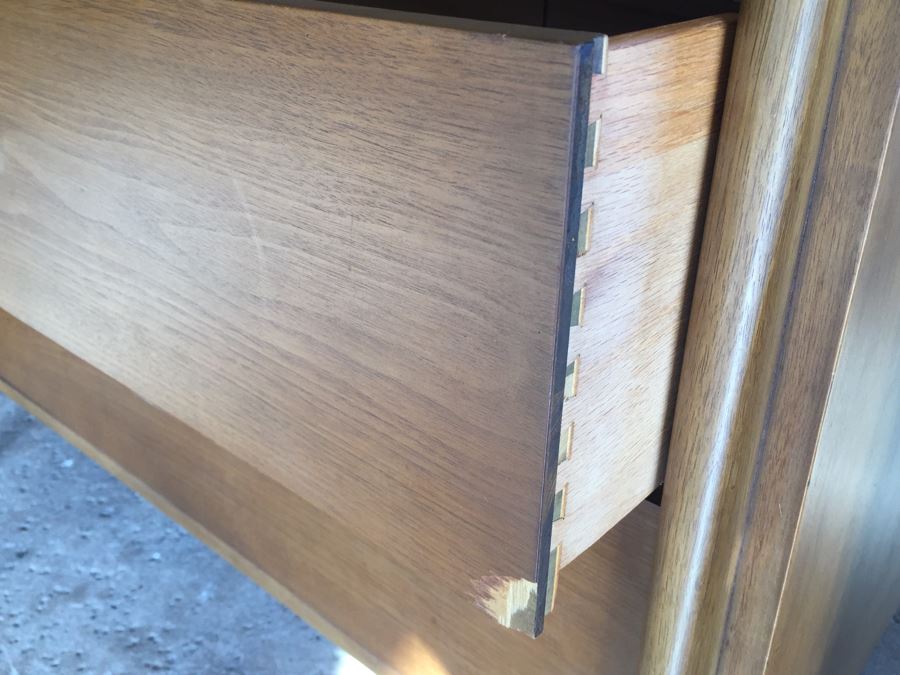 John Van Koert For Drexel Mid-Century Modern Projection Series Gentleman's Dresser Chest Of Drawers With Built In Mirror And Pair Of Drexel Nightstands [Photo 32]