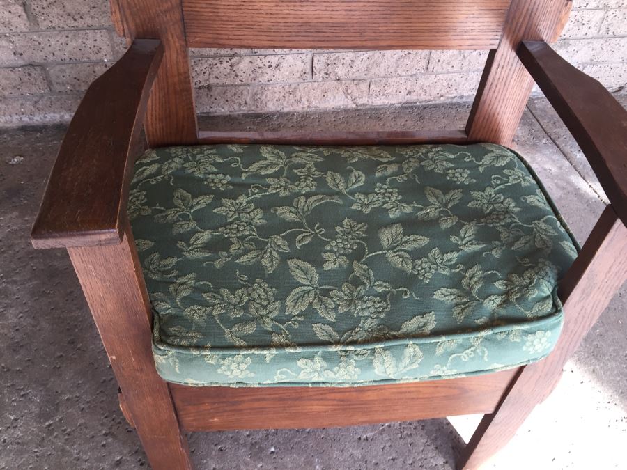 Stunning Smaller Vintage Hall Tree With Custom Cushions [Photo 21]