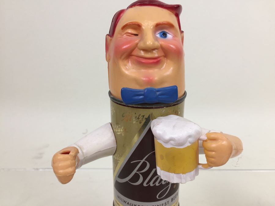 Vintage 1959 Blatz Beer Man Beer Advertising Missing Flag Breweriana [Photo 11]