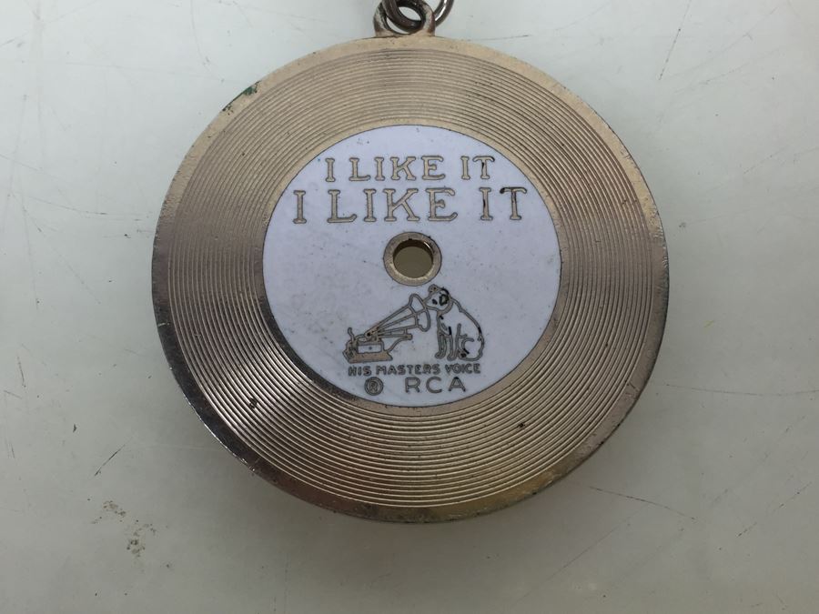 'I LIKE IT. I LIKE IT' His Masters Voice RCA Metal Record Bracelet [Photo 4]