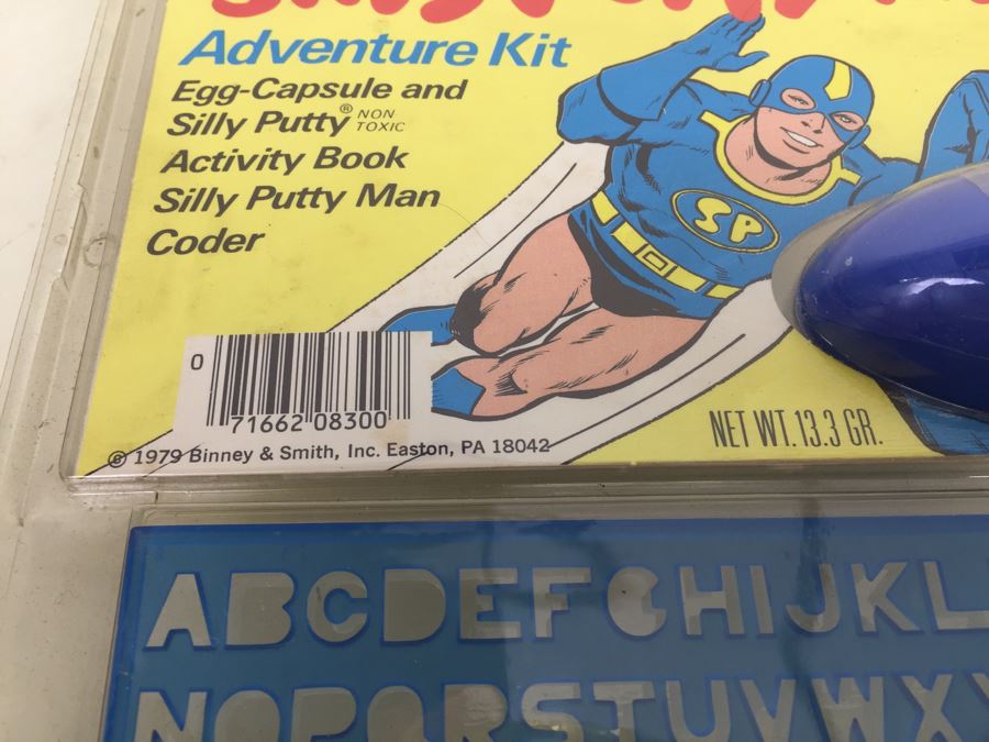 Silly Putty Man Adventure Kit With Egg-Capsule And Silly Putty Man Vs. The Space Pirates Comic Activity Book New In Packaging Vintage 1979 Binney & Smith [Photo 9]