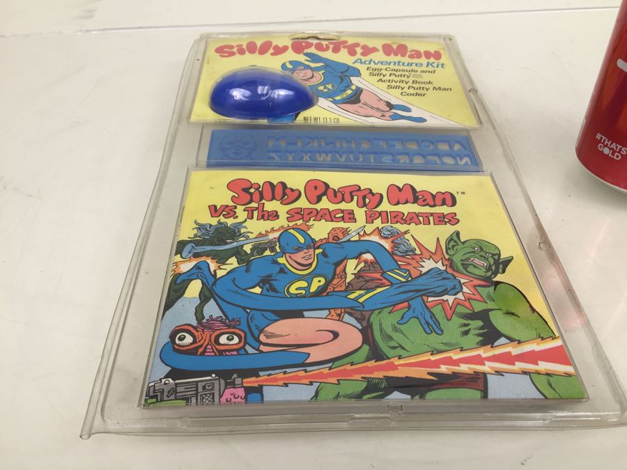 Silly Putty Man Adventure Kit With Egg-Capsule And Silly Putty Man Vs. The Space Pirates Comic Activity Book New In Packaging Vintage 1979 Binney & Smith [Photo 6]
