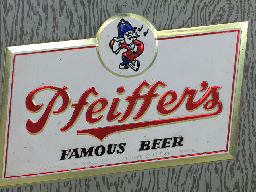 Pfeiffer's Famous Beer Trophy Head Plaque Series For Pfeiffer Brewing Co Black Bass Bar Liquor Store Advertising [Photo 7]
