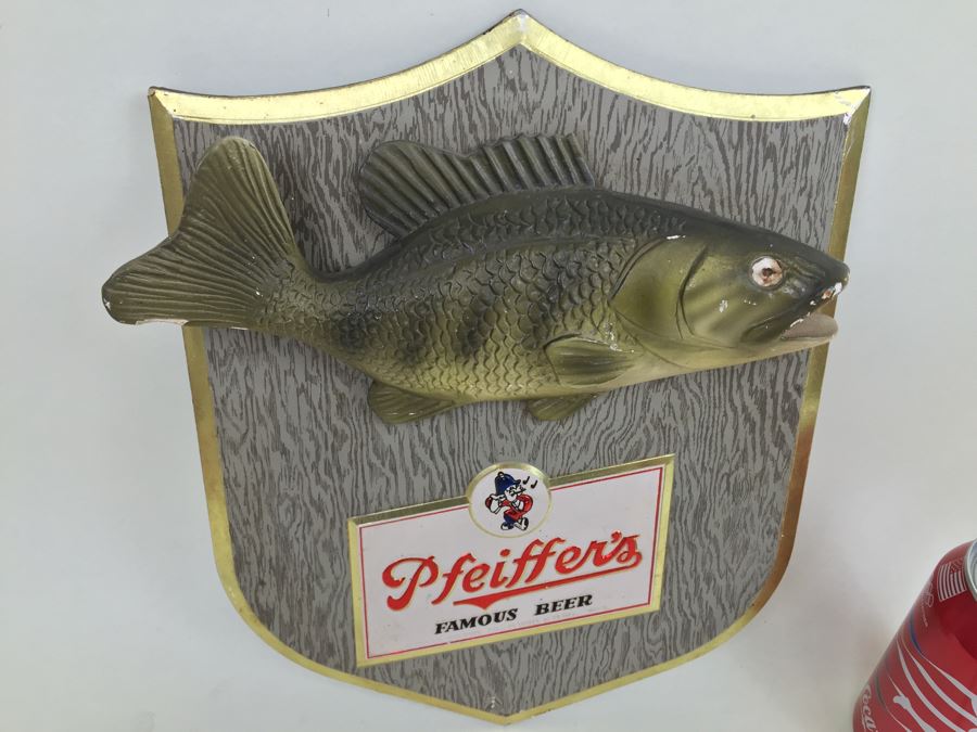 Pfeiffer's Famous Beer Trophy Head Plaque Series For Pfeiffer Brewing Co Black Bass Bar Liquor Store Advertising [Photo 13]