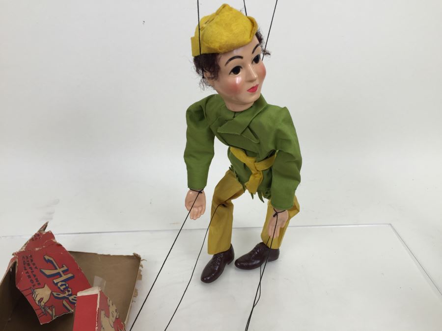 Hazelle's Popular Marionettes 'Robin Hood' 809 Puppet With Damaged Box [Photo 14]