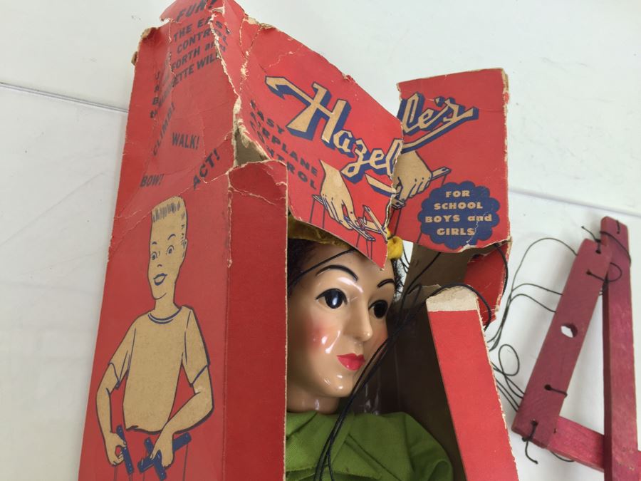 Hazelle's Popular Marionettes 'Robin Hood' 809 Puppet With Damaged Box [Photo 9]