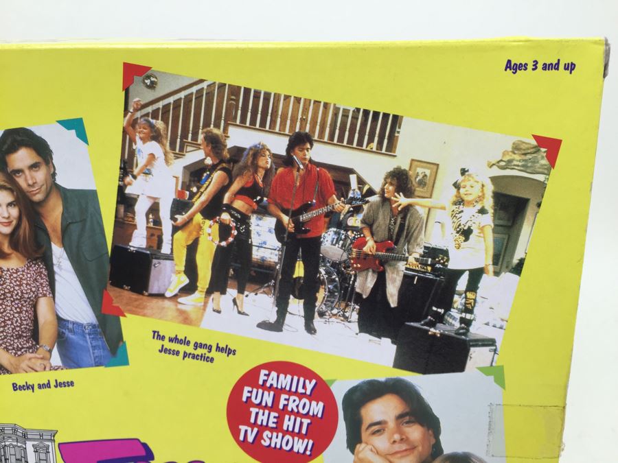 Pair Of FULL HOUSE TV Show Action Figure Sets Danny's Family And Jesse's Family Tiger Toys 86-101 86-102 New In Box Vintage 1993 [Photo 25]