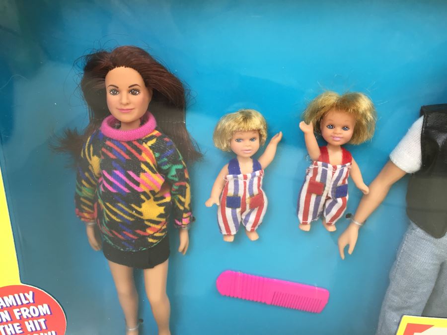 Pair Of FULL HOUSE TV Show Action Figure Sets Danny's Family And Jesse's Family Tiger Toys 86-101 86-102 New In Box Vintage 1993 [Photo 11]