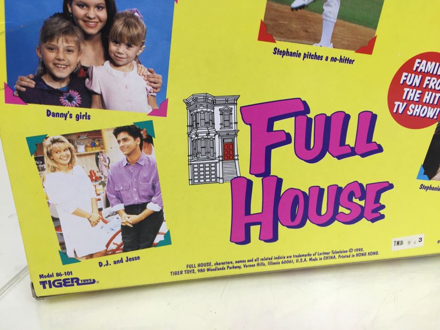 Pair Of FULL HOUSE TV Show Action Figure Sets Danny's Family And Jesse's Family Tiger Toys 86-101 86-102 New In Box Vintage 1993 [Photo 23]