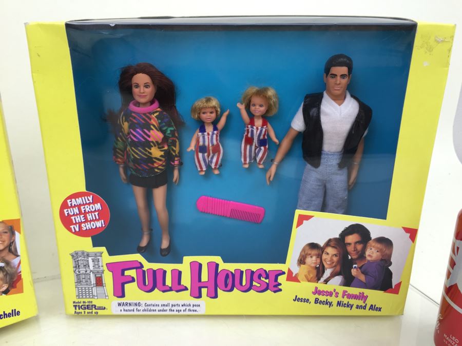 Pair Of FULL HOUSE TV Show Action Figure Sets Danny's Family And Jesse's Family Tiger Toys 86-101 86-102 New In Box Vintage 1993 [Photo 3]