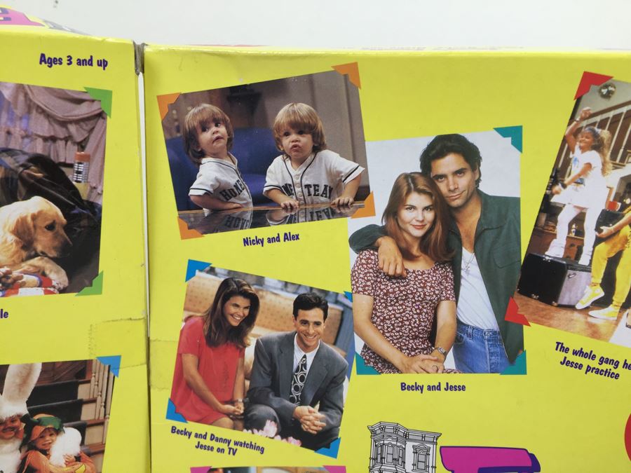 Pair Of FULL HOUSE TV Show Action Figure Sets Danny's Family And Jesse's Family Tiger Toys 86-101 86-102 New In Box Vintage 1993 [Photo 24]