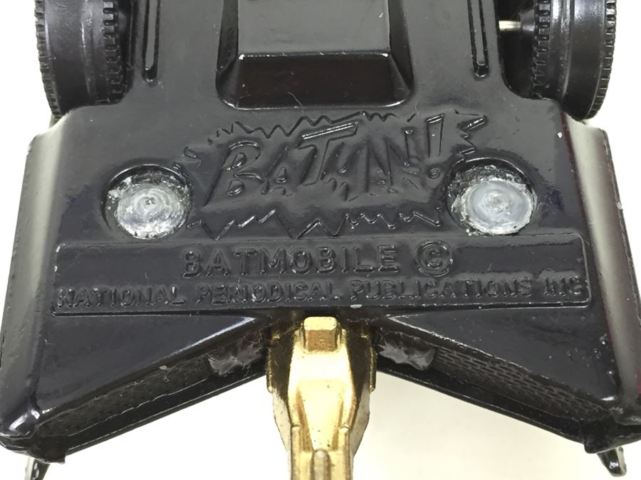 CORGI TOYS BATMAN! BATMOBILE National Periodical Publications Inc Made In Gt Britain [Photo 29]