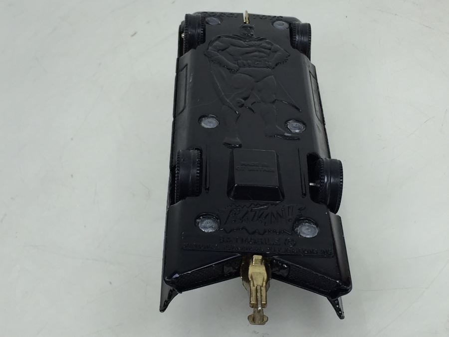 CORGI TOYS BATMAN! BATMOBILE National Periodical Publications Inc Made In Gt Britain [Photo 30]