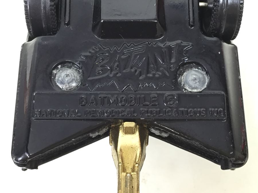 CORGI TOYS BATMAN! BATMOBILE National Periodical Publications Inc Made In Gt Britain [Photo 27]