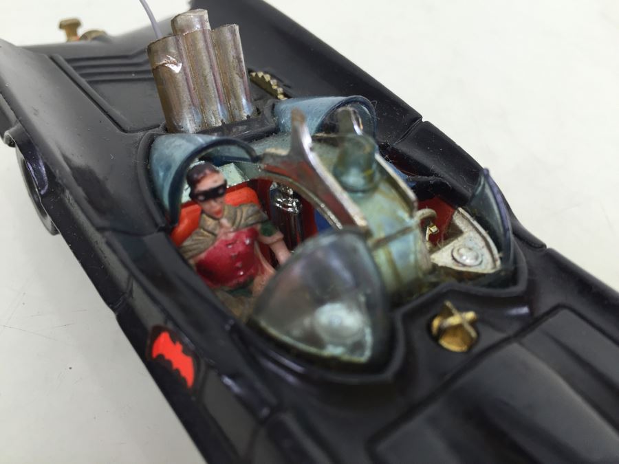 CORGI TOYS BATMAN! BATMOBILE National Periodical Publications Inc Made In Gt Britain [Photo 18]