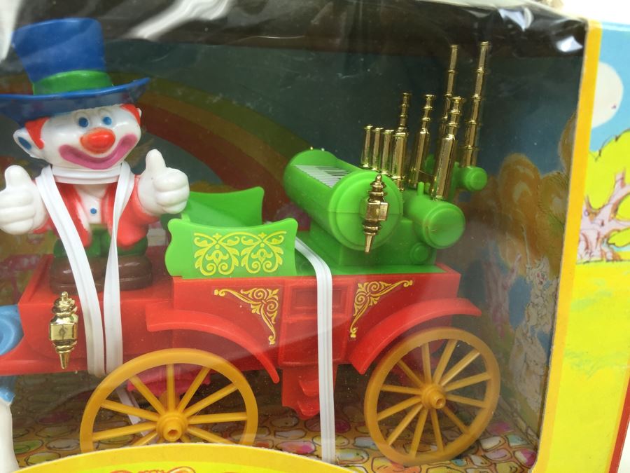 MEGO Calliope Cab With Chauncey The Unicorn And Cabbie Clown The Calliope Cab Driver Vintage 1981 New In Box [Photo 6]