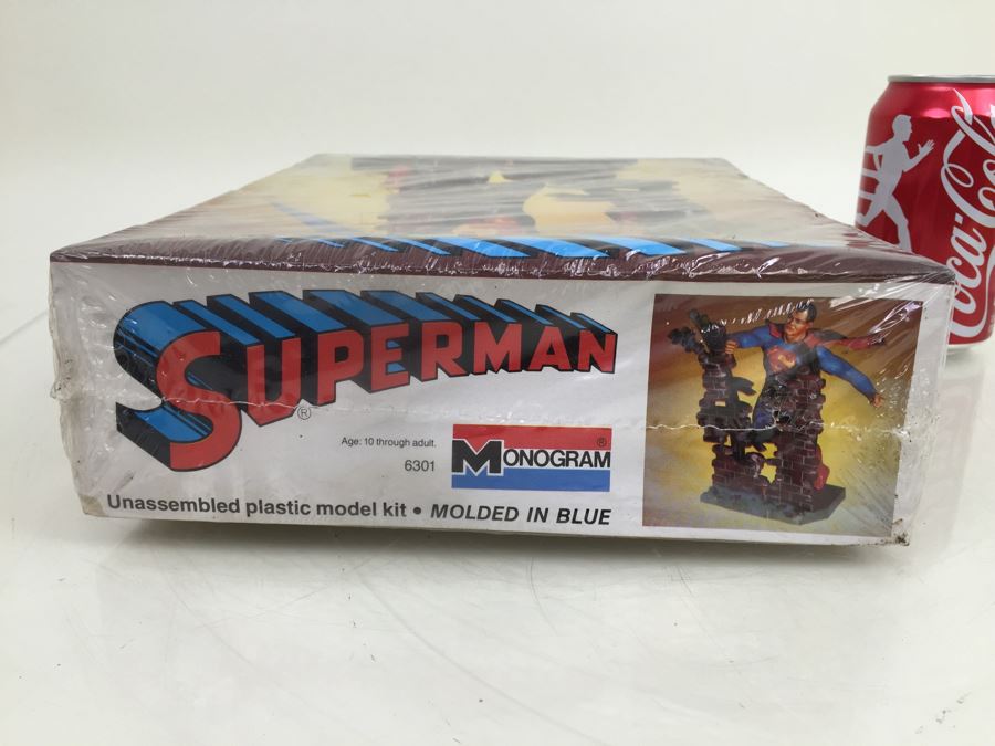 SUPERMAN MONOGRAM Model Kit Featuring Superman Punching Through Brick Wall 8' Tall 6301 New In Box Sealed DC Comics Vintage 1978 [Photo 11]