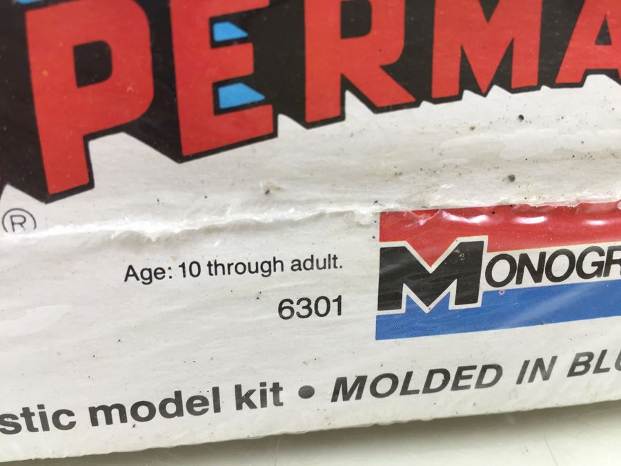 SUPERMAN MONOGRAM Model Kit Featuring Superman Punching Through Brick Wall 8' Tall 6301 New In Box Sealed DC Comics Vintage 1978 [Photo 16]