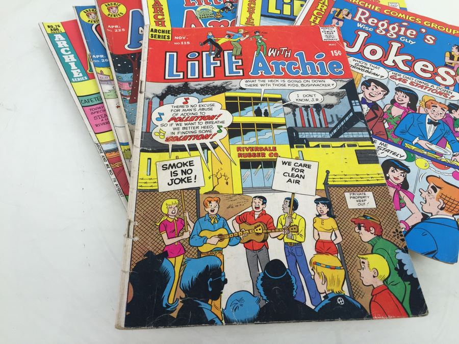 (7) Archie Series Comic Books Life With Archie + Reggie's Wise Guy Jokes + Little Archie + More [Photo 2]