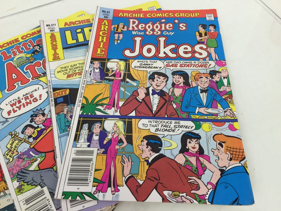 (7) Archie Series Comic Books Life With Archie + Reggie's Wise Guy Jokes + Little Archie + More [Photo 9]