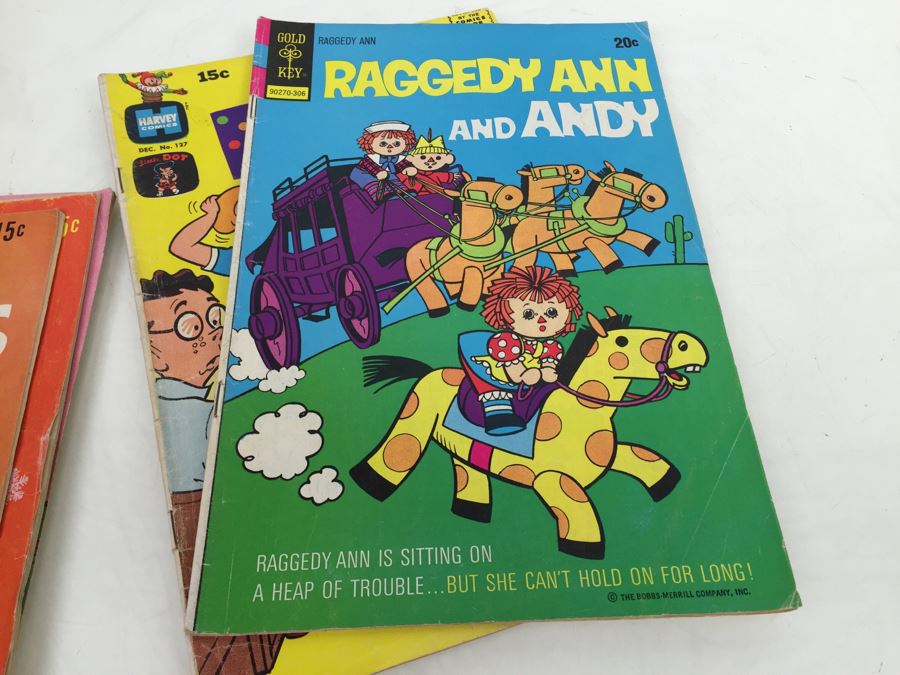 (5) Gold Key Comic Books [Photo 3]