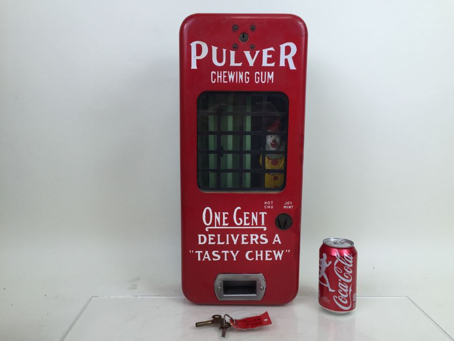 PULVER Chewing Gum One Cent Deliver A 'Tasty Chew' Coin Op With Moving Clown Red Porcelain Working With Key