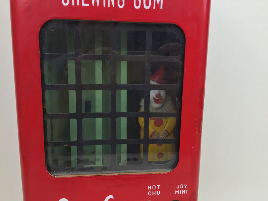 PULVER Chewing Gum One Cent Deliver A 'Tasty Chew' Coin Op With Moving Clown Red Porcelain Working With Key [Photo 5]