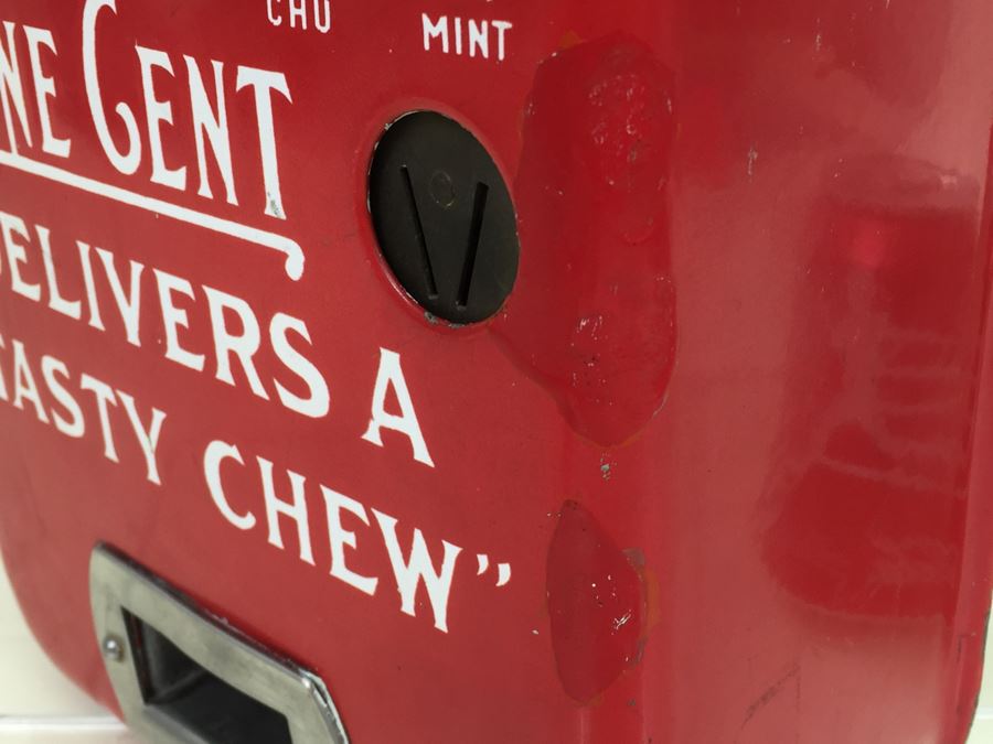 PULVER Chewing Gum One Cent Deliver A 'Tasty Chew' Coin Op With Moving Clown Red Porcelain Working With Key [Photo 15]