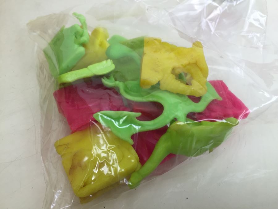 A Strange Change Toy Featuring THE LOST WORLD 16 Time Capsules Mattel 4581 Vintage 1967 With Box [Photo 28]