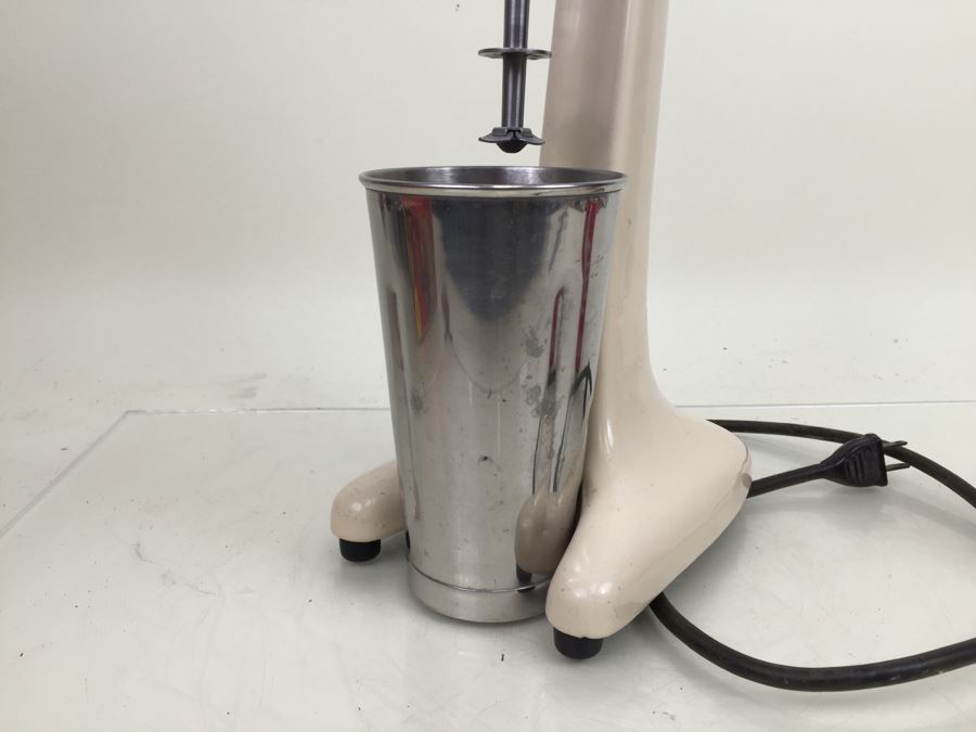 Vintage Hamilton Beach Milk Shake Maker Mixer Blender Model 33 With Original Stainless Steel Cup [Photo 4]