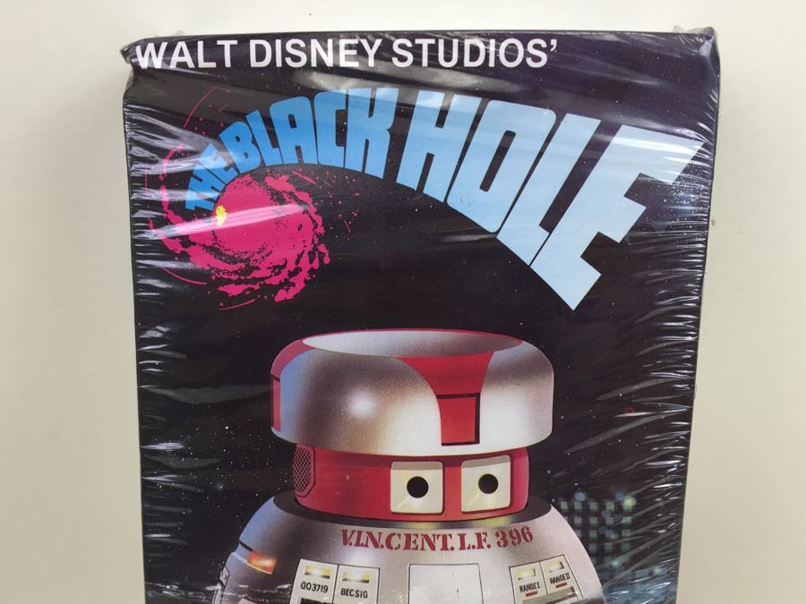 Walt Disney Studios' The Black Hole V.I.N.CENT. MPC Model Kit Over 8 1/2' Tall Robot Droid New In Box Sealed Vintage 1979 [Photo 4]