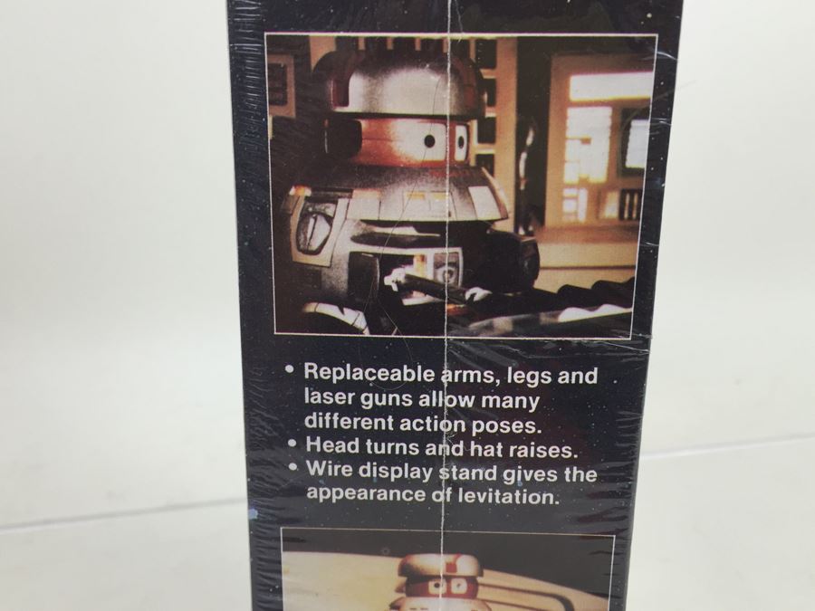 Walt Disney Studios' The Black Hole V.I.N.CENT. MPC Model Kit Over 8 1/2' Tall Robot Droid New In Box Sealed Vintage 1979 [Photo 18]