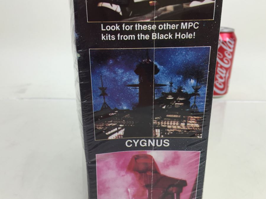 Walt Disney Studios' The Black Hole V.I.N.CENT. MPC Model Kit Over 8 1/2' Tall Robot Droid New In Box Sealed Vintage 1979 [Photo 14]