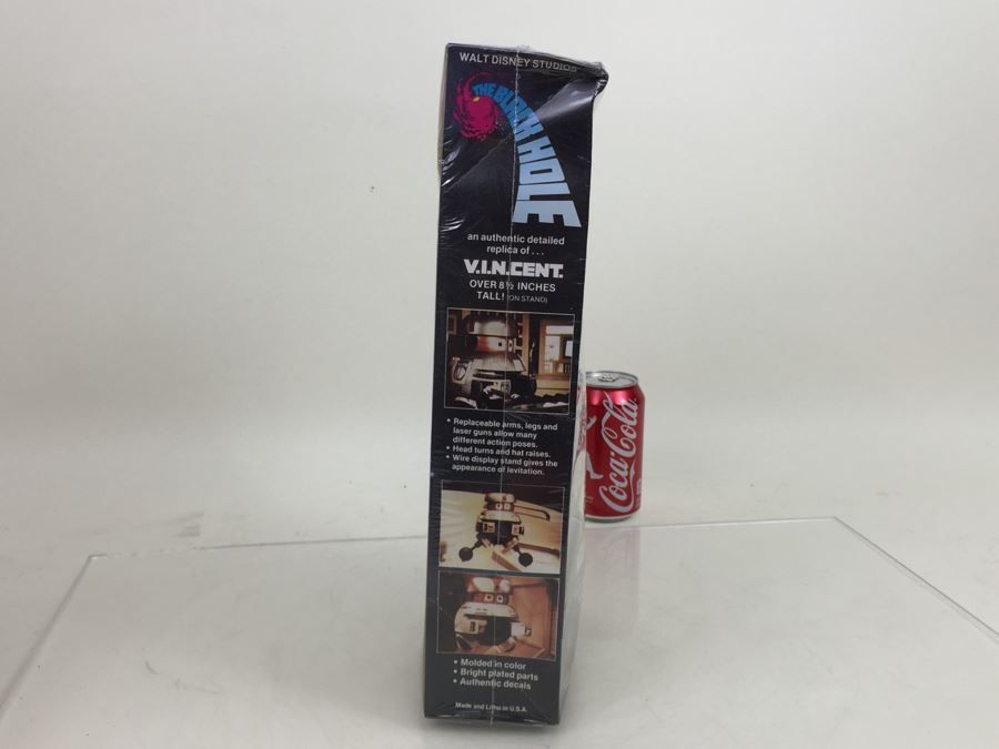 Walt Disney Studios' The Black Hole V.I.N.CENT. MPC Model Kit Over 8 1/2' Tall Robot Droid New In Box Sealed Vintage 1979 [Photo 16]