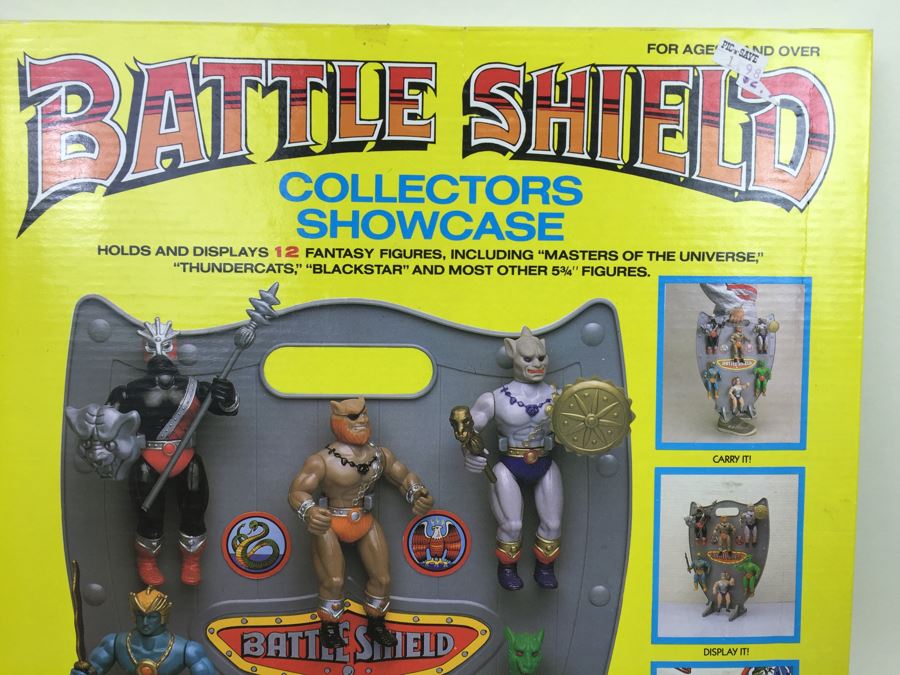 Battle Shields Collectors Showcase For 'Masters Of The Universe', 'Thundercats', 'Blackstar' 5 3/4' Action Figures TARA TOY CORP Vintage 1986 [Photo 2]