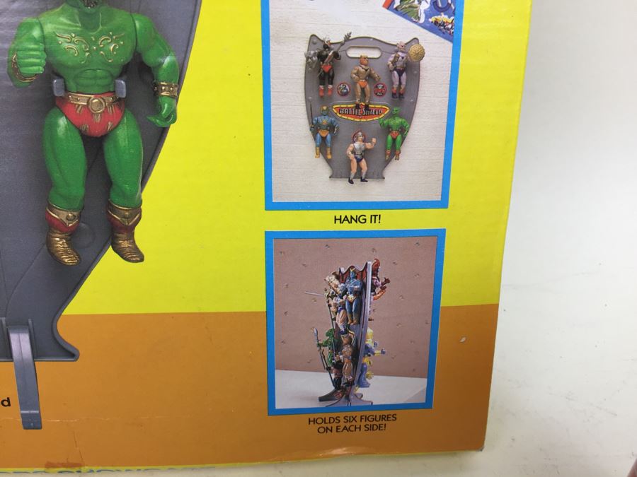 Battle Shields Collectors Showcase For 'Masters Of The Universe', 'Thundercats', 'Blackstar' 5 3/4' Action Figures TARA TOY CORP Vintage 1986 [Photo 8]