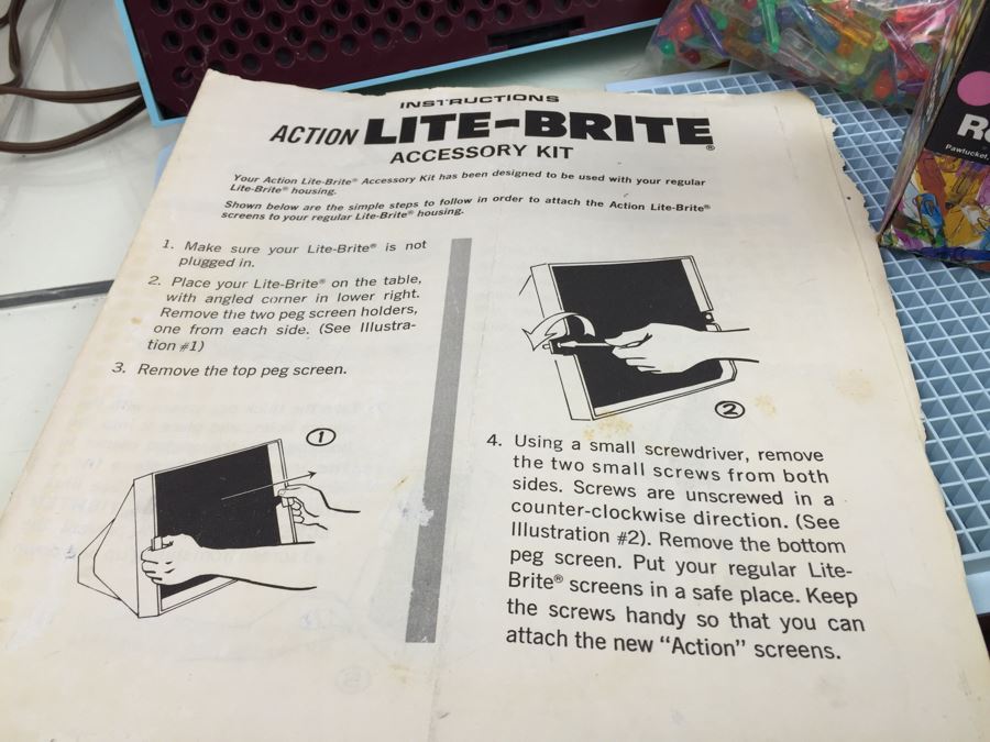 Vintage LITE-BRITE By HASBRO 5455 With Box And Tons Of Extra Colored Light Pegs Vintage 1967 [Photo 11]