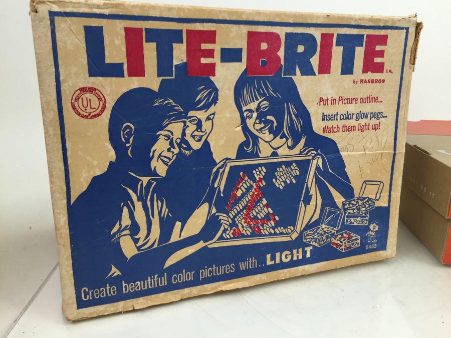 Vintage LITE-BRITE By HASBRO 5455 With Box And Tons Of Extra Colored Light Pegs Vintage 1967 [Photo 9]