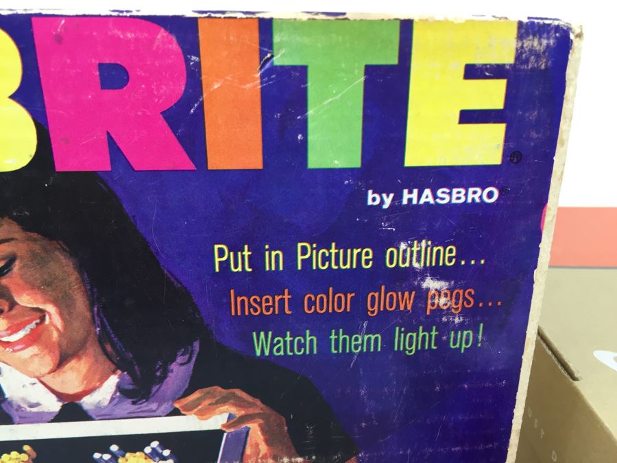 Vintage LITE-BRITE By HASBRO 5455 With Box And Tons Of Extra Colored Light Pegs Vintage 1967 [Photo 6]