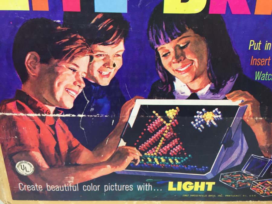 Vintage LITE-BRITE By HASBRO 5455 With Box And Tons Of Extra Colored Light Pegs Vintage 1967 [Photo 5]
