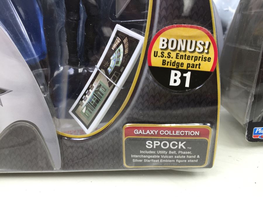 (9) STAR TREK Playmates Action Figures New In Packaging SPOCK, ORIGINAL SPOCK, CAPTAIN KIRK, + More From 2009 [Photo 9]