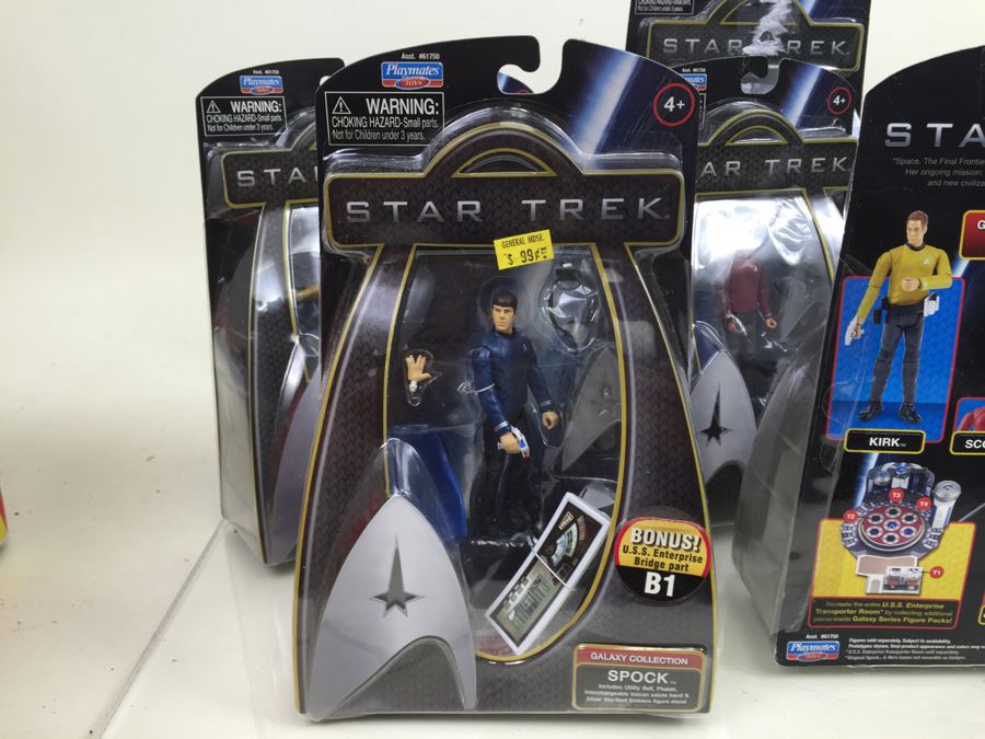 (9) STAR TREK Playmates Action Figures New In Packaging SPOCK, ORIGINAL SPOCK, CAPTAIN KIRK, + More From 2009 [Photo 7]