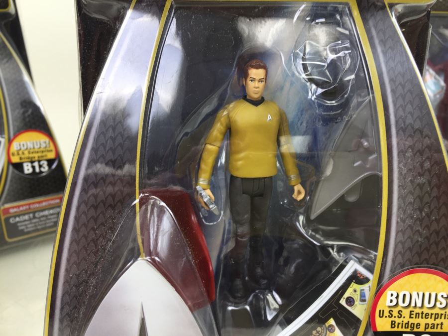 (9) STAR TREK Playmates Action Figures New In Packaging SPOCK, ORIGINAL SPOCK, CAPTAIN KIRK, + More From 2009 [Photo 20]