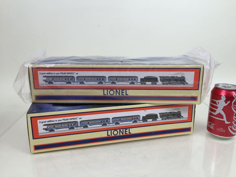 Pair Of LIONEL Trains 'The Polar Express' Polar Express Baggage Car 6-25135 And The Polar Express Diner Car 6-25134 From 2005 [Photo 4]