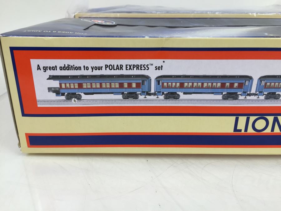 Pair Of LIONEL Trains 'The Polar Express' Polar Express Baggage Car 6-25135 And The Polar Express Diner Car 6-25134 From 2005 [Photo 9]