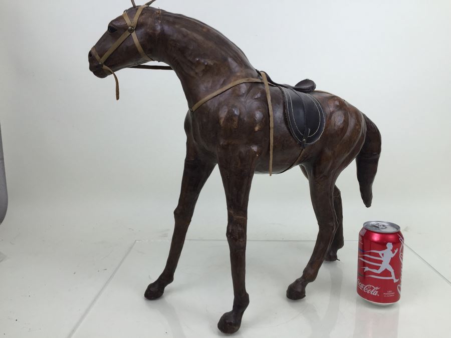 Large Leather Bound Horse Statue Figure With Saddle And Bridle [Photo 13]
